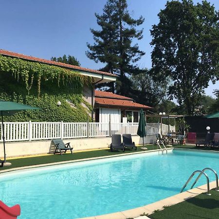 Fattoria Sequoia Bed & Breakfast Castagneto Po Exterior photo